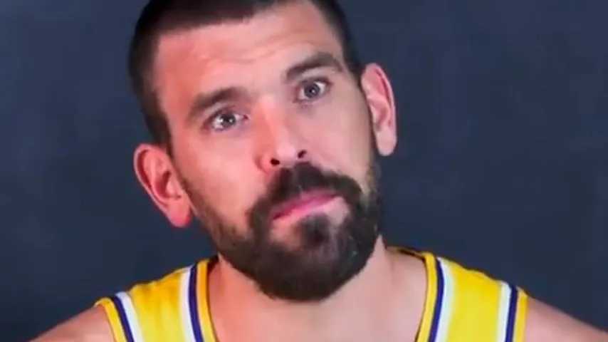 Marc Gasol no tuvo un buen debut con su nuevo equipo. (Foto: @Lakers)