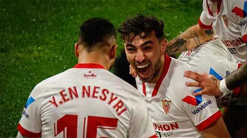 Goles de Munir, Papu Gómez y En-Nesyri tras la grave lesión de Ocampos. (Foto: @LaLigatv)