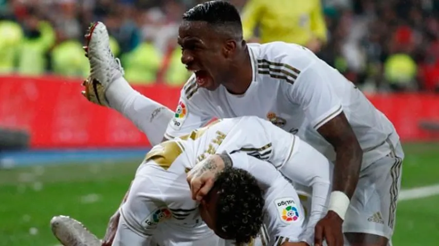 El hito de Vinicius en un Clásico. (Foto: @RealMadrid)