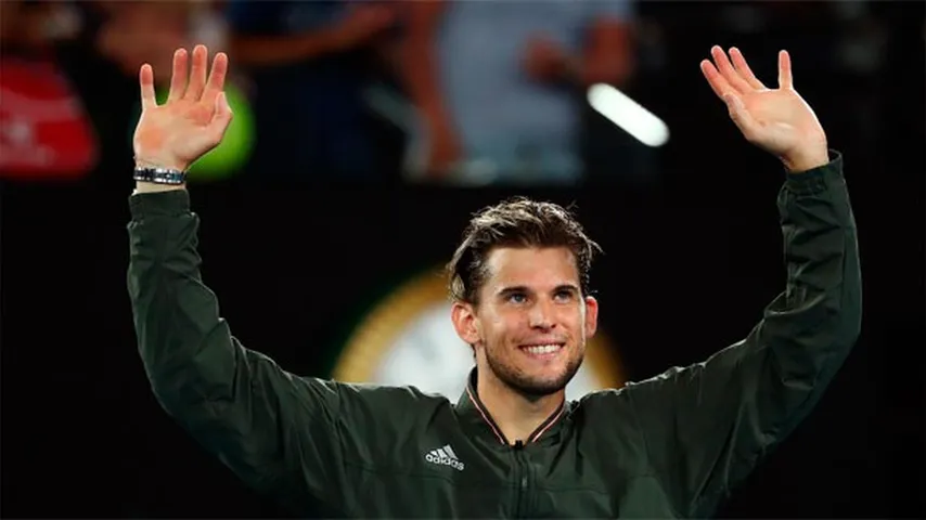 Thiem ante la fortaleza de Djokovic. (Foto: @AusOpen)