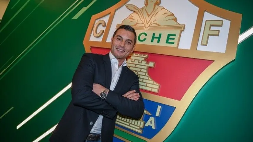 Presentación de Francisco Rodríguez como nuevo entrenador del Elche CF. (Foto: Elchecf)