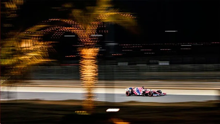 Victoria épica de Checo con Racing Point en una emocionante carrera nocturna. (Foto: @SChecoPerez)