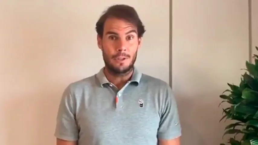 Rafa Nadal lanza su mensaje con nuevo look. (Foto: Twitter)