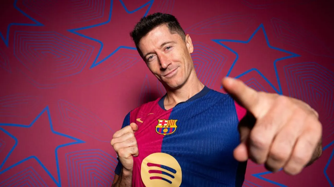 El delantero polaco Robert Lewandowski sigue dejando huella en la historia del fútbol europeo.