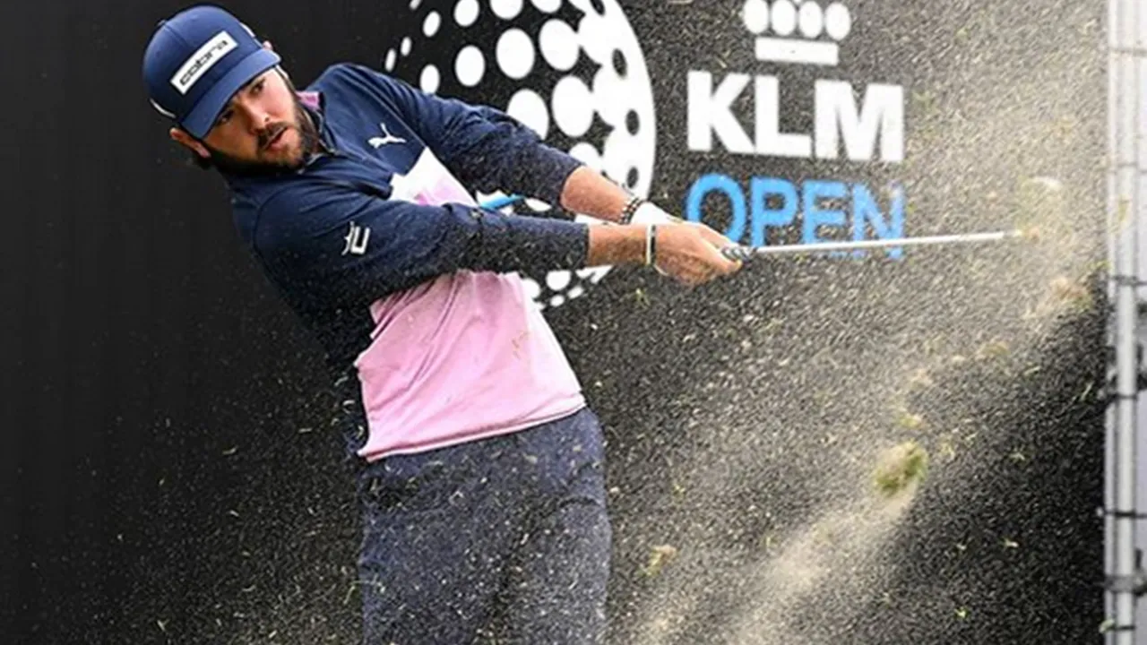 Ángel Hidalgo compitiendo en el KLM Open de golf.